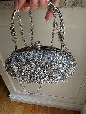 Crystal Floral Silver Evening Clutch with Detachable Chain - LIKE NEW